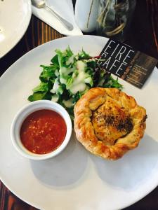 11949528_10206597897379892_578008402_n